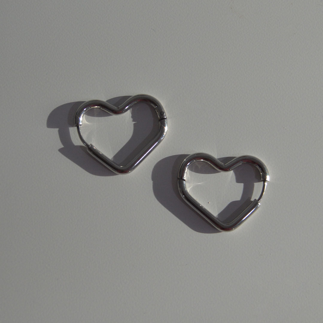 Pendiente heart plateado